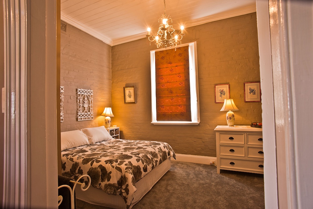 Willowgate Hall luxury hosted B&B