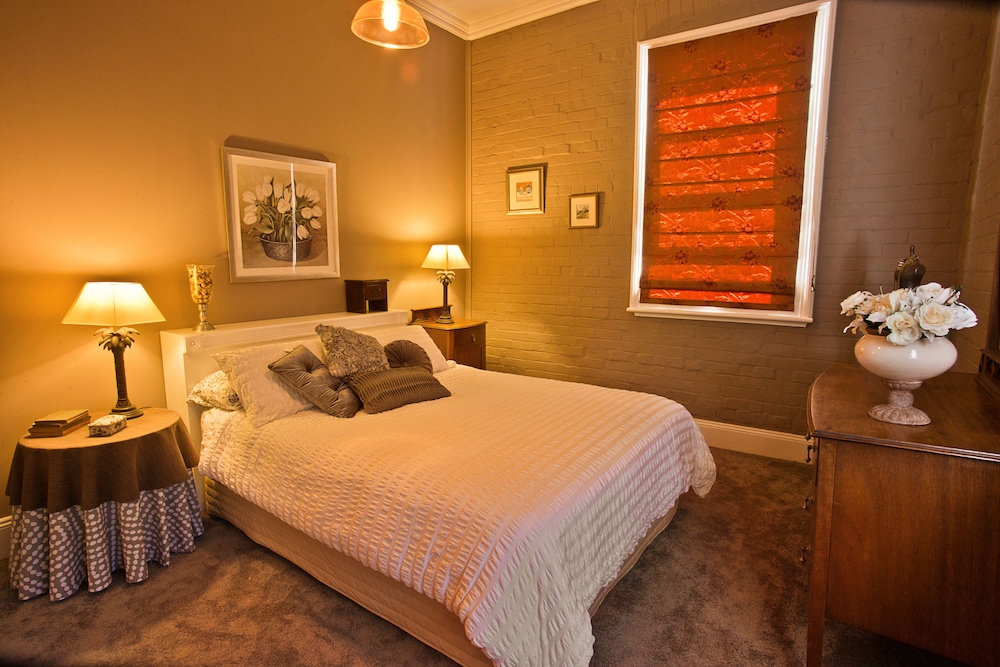 Willowgate Hall luxury hosted B&B