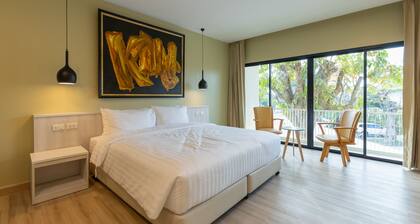 Porestva Hotel Sriracha