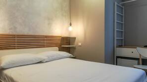 Premium bedding, down duvet, minibar, desk