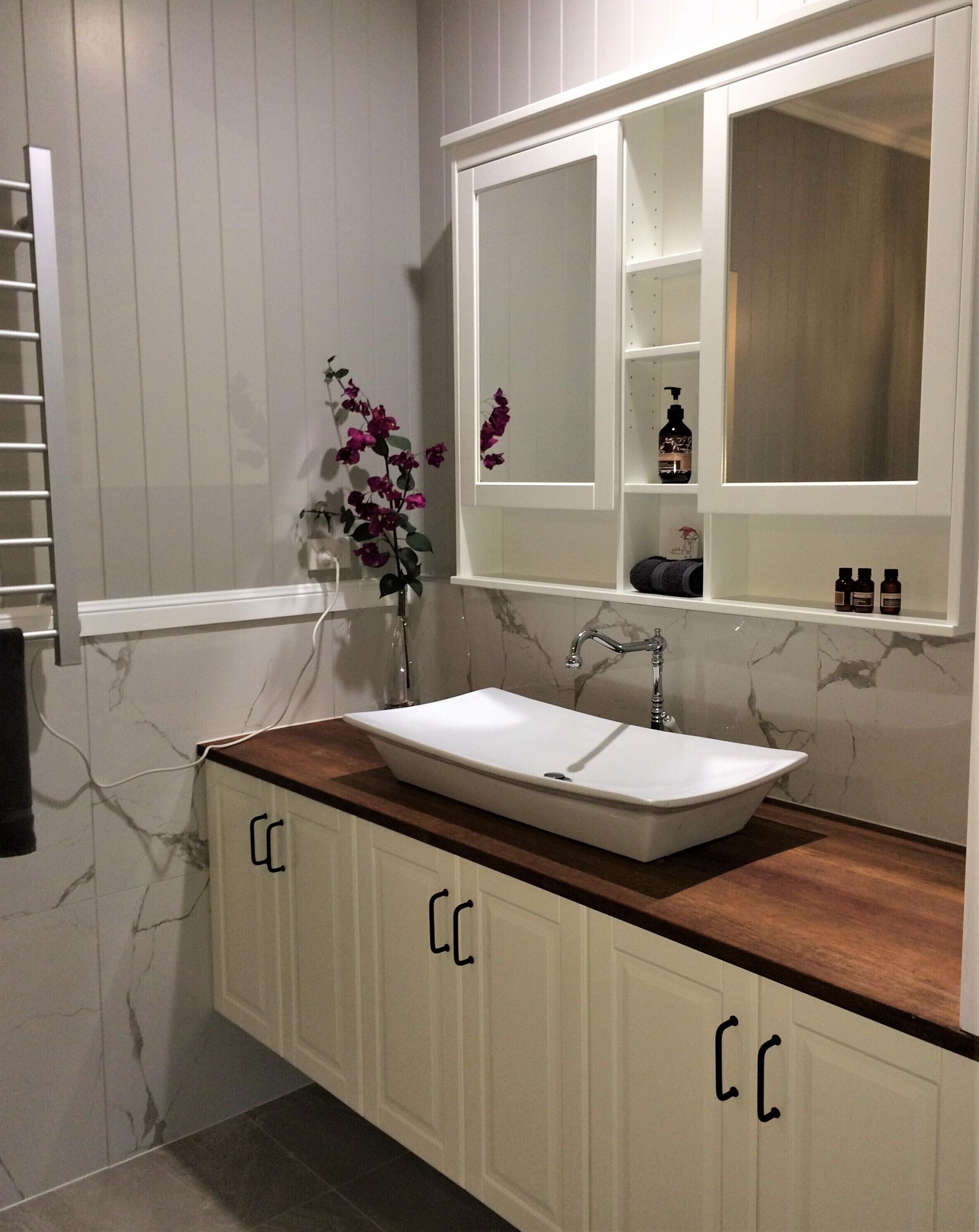 Serenity Cottage - Relax in Natural Surrounds