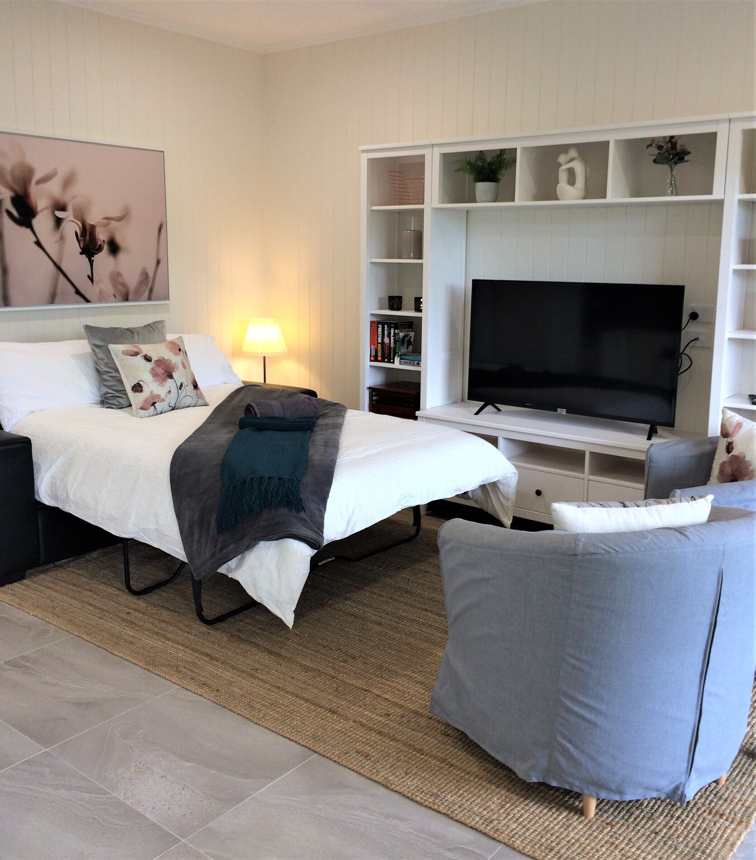 Serenity Cottage - Relax in Natural Surrounds