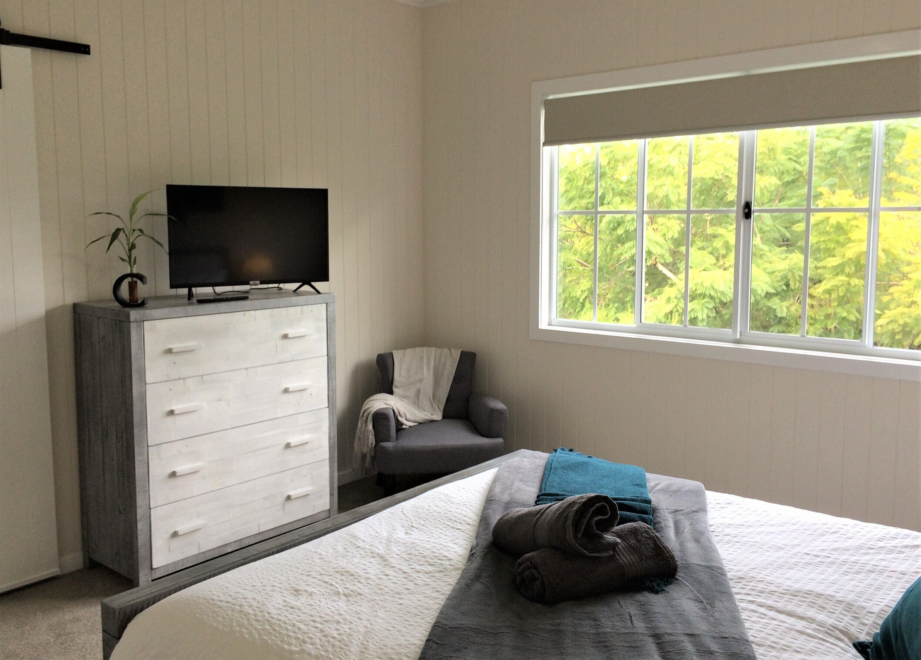 Serenity Cottage - Relax in Natural Surrounds