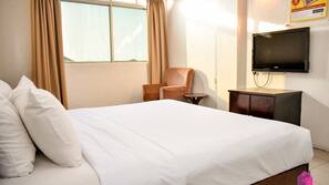 Desk, blackout drapes, iron/ironing board, free WiFi
