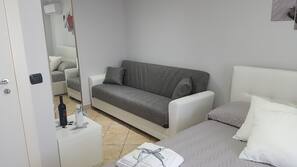 1 chambre, fer et planche à repasser, Wi-Fi gratuit, draps fournis