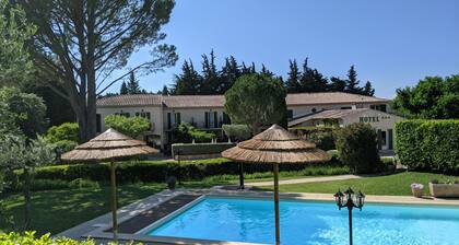 Le Pradet Hotel