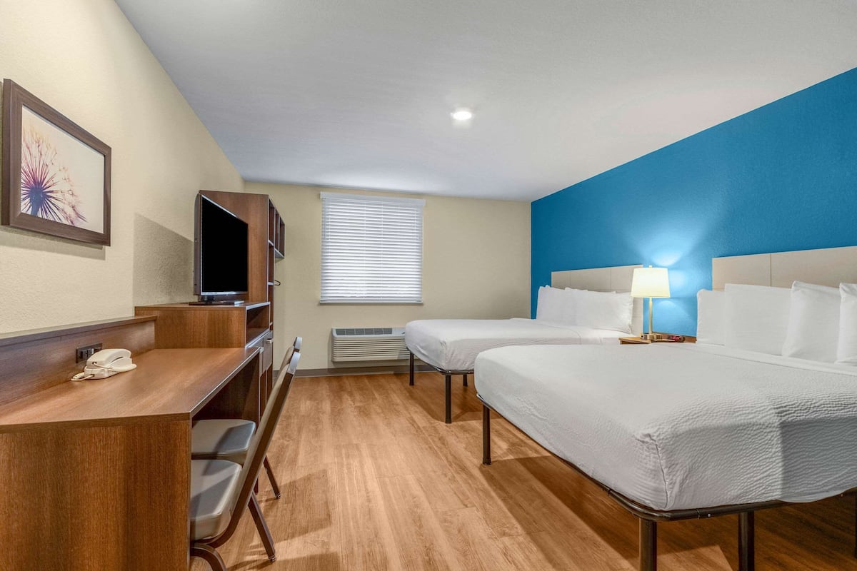 Desk, iron/ironing board, free WiFi, bed sheets