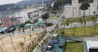 Mali Hotel & Resort