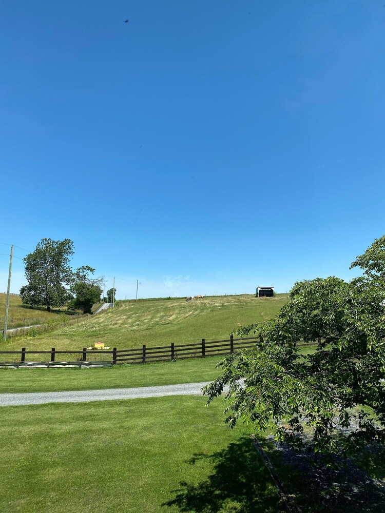 The Farmhouse: In the Heart of the Shenandoah Valley