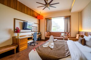 Standard Room | Egyptian cotton sheets, premium bedding, down comforters