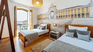 Cofres nos quartos, individualmente decorados
