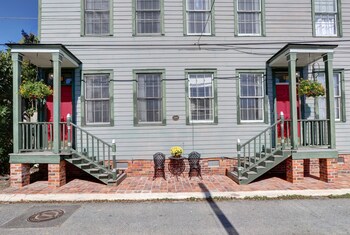 River Street Inn In Savannah Ga Expedia