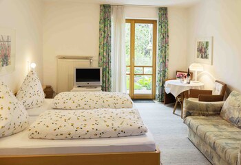 Einladendes Haus Truckenbrodt In Wasserburg Direkt Am Bodensee