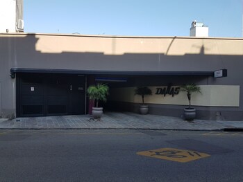 Dallas Hotel - Adults Only