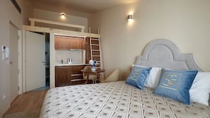 Individually decorated, free cots/infant beds, free WiFi, linens