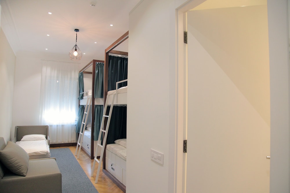 Photo - Hostel Karavan Inn