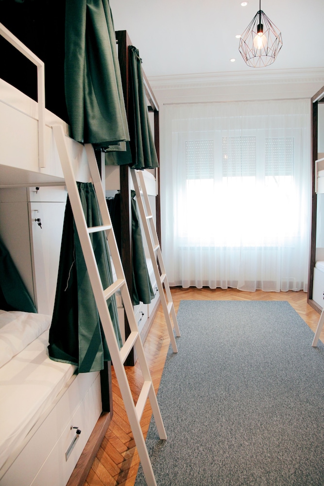 Photo - Hostel Karavan Inn