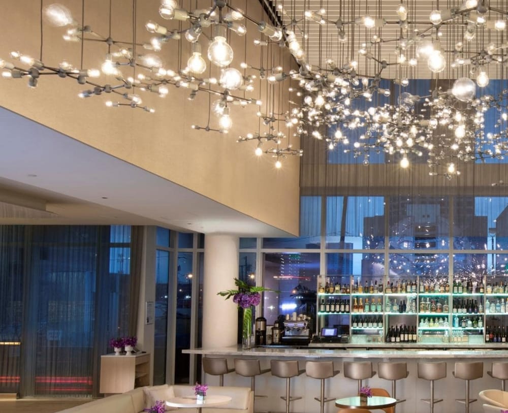 HALL Arts Hotel Dallas, Curio Collection by Hilton in