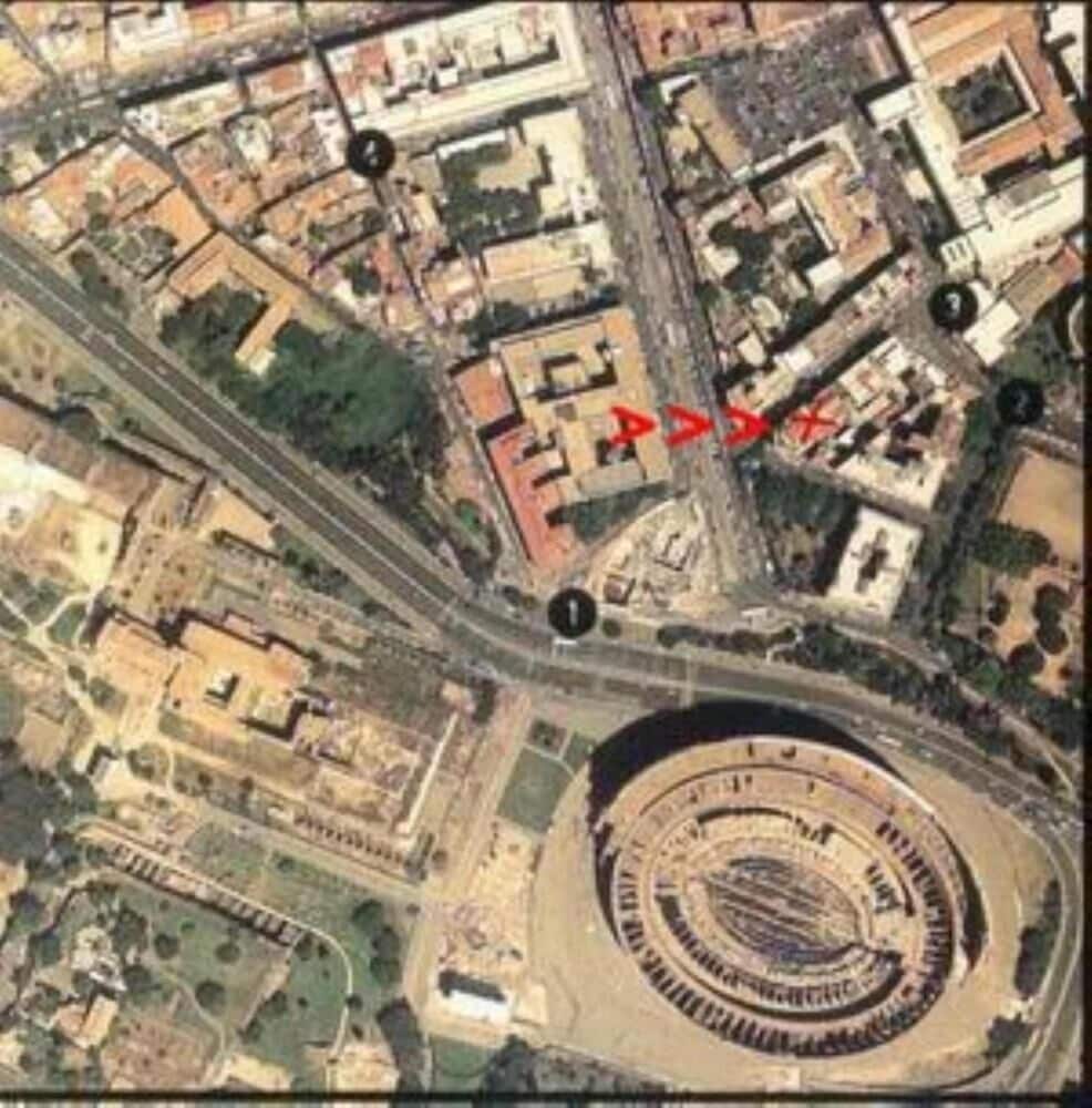 Estudio de Roma - Roma - Coliseo - Foro - Domus Aurea - Roma | Vrbo, image size:986x1000