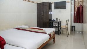 Soundproofing, iron/ironing board, free WiFi, linens