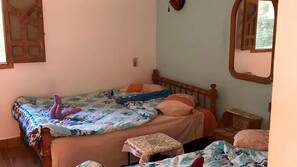 Cortinas blackout, quartos à prova de som, Wi-Fi de cortesia
