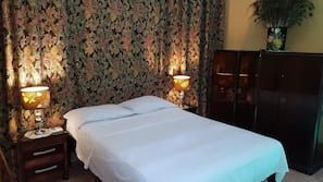 1 Schlafzimmer, Minibar, Zimmersafe, individuell dekoriert
