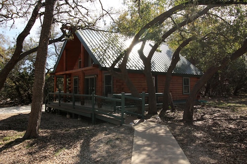 Best Cabins In Canyon Lake For 2020 Find Cheap 65 Cabins Rentals