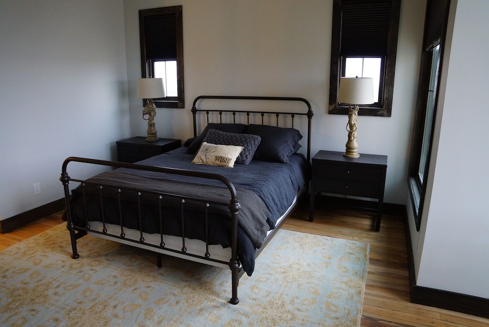 Skywalker Ranch Estate 4 bedrooms with mountain views