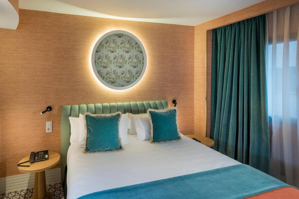 The First One Madrid Preciados in Madrid Best Rates & Deals on Orbitz
