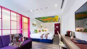 Premium bedding, down comforters, in-room safe, individually decorated