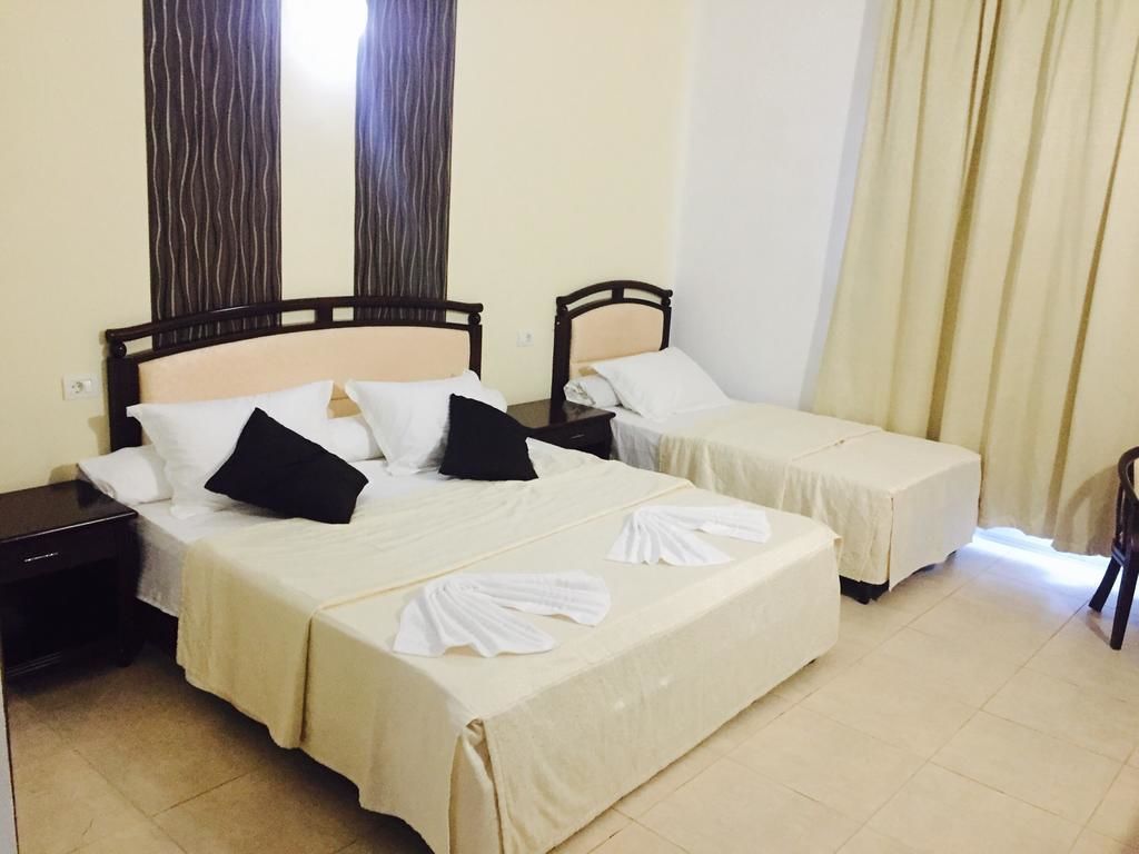 Perla Costinesti In Costinesti Romania Expedia