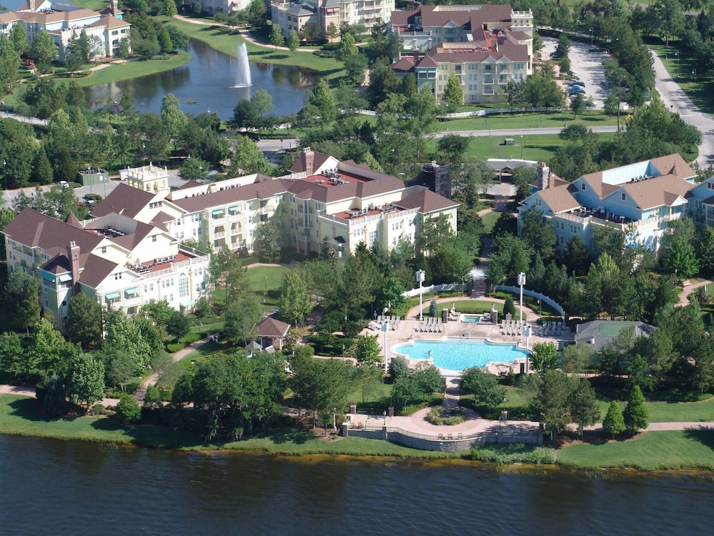 Disney's Saratoga Springs Resort and Spa in Orlando Best Rates