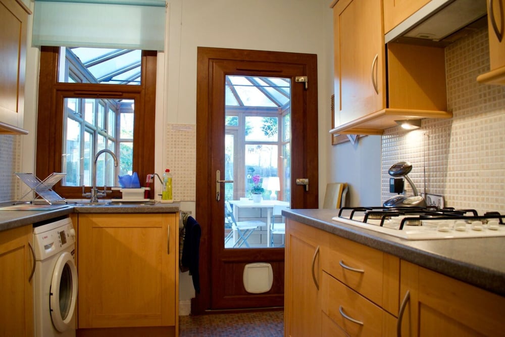 Cosy Home With Views of Arthur's Seat