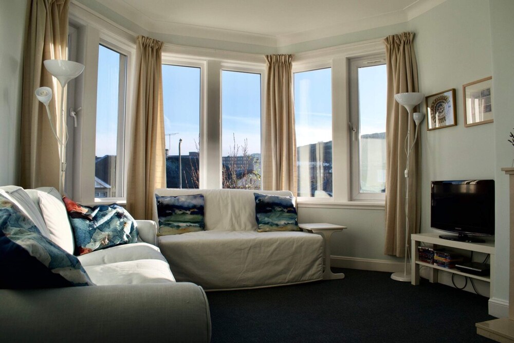 Cosy Home With Views of Arthur's Seat