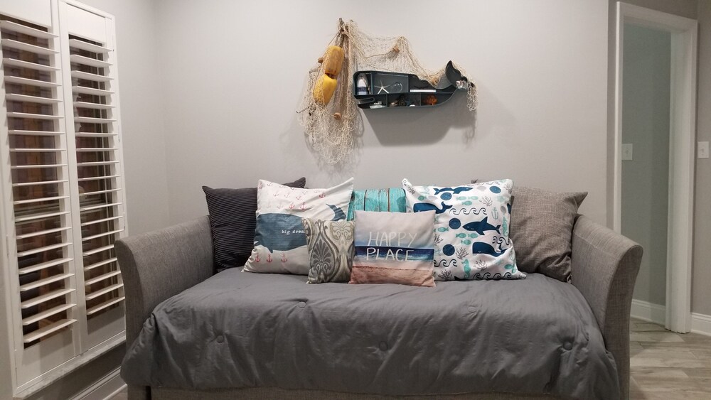 Private dock! Get the Boat and BOOK NOW ! The weather is great! Great location<br><br>