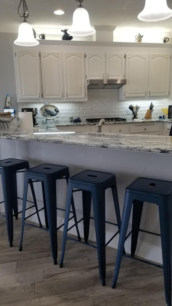 Private dock! Get the Boat and BOOK NOW ! The weather is great! Great location<br><br>