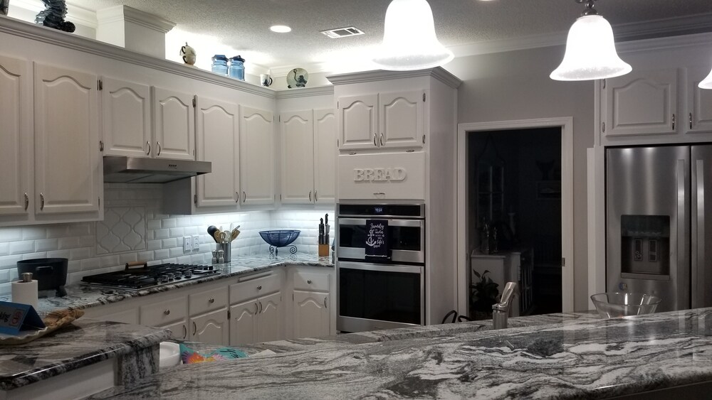 Private dock! Get the Boat and BOOK NOW ! The weather is great! Great location<br><br>