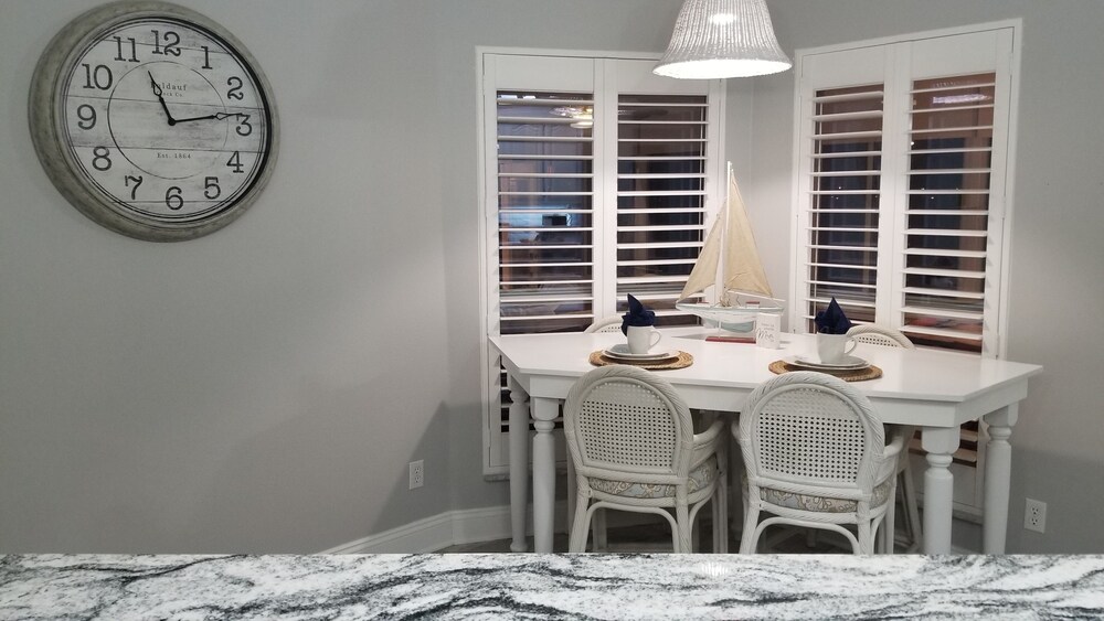 Private dock! Get the Boat and BOOK NOW ! The weather is great! Great location<br><br>