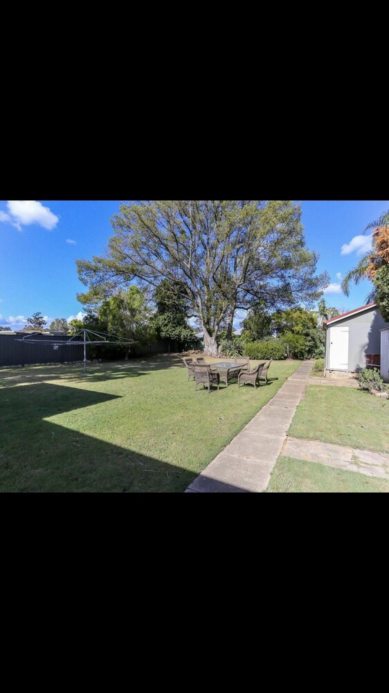 Edgeworth Street Manor
