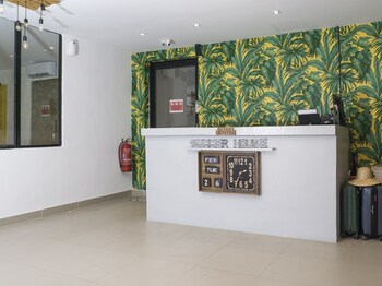 Oyo 90121 Summer House Bed Cafe Kuala Lumpur 7 Room Prices Reviews Travelocity