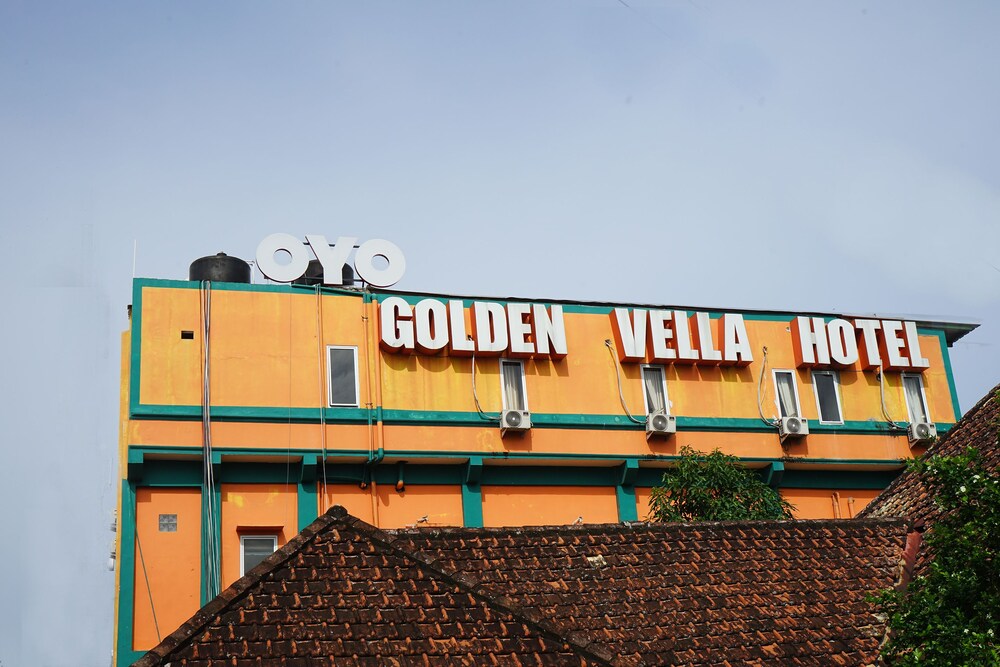 Oyo 624 Hotel Golden Vella OYO 624 Hotel Golden Vella, Pangkalpinang: Room Prices & Reviews