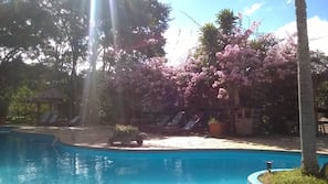 Innenpool, Außenpool, Cabañas (kostenlos), Liegestühle