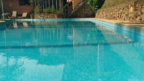 Innenpool, Außenpool, Cabañas (kostenlos), Liegestühle