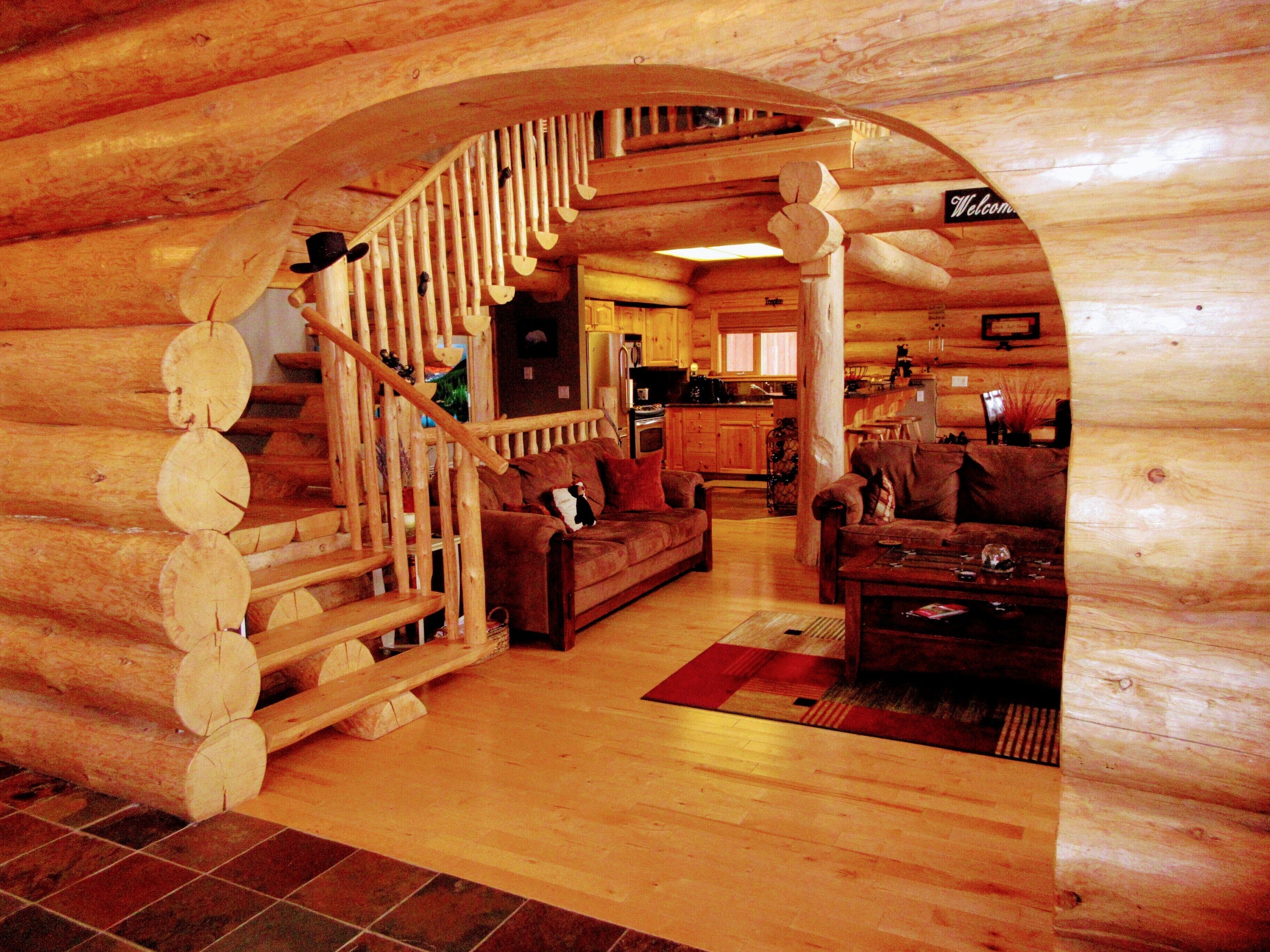 Beautiful 5 Bedroom Log Cabin In Cranbrook Expedia