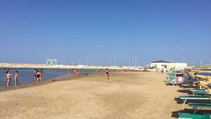 Private beach nearby, beach volleyball