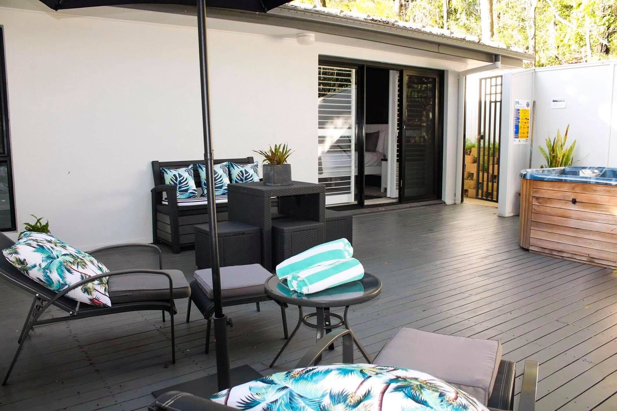 Private Access to the Beach, Ocean Views & Outdoor Spa - Central Location