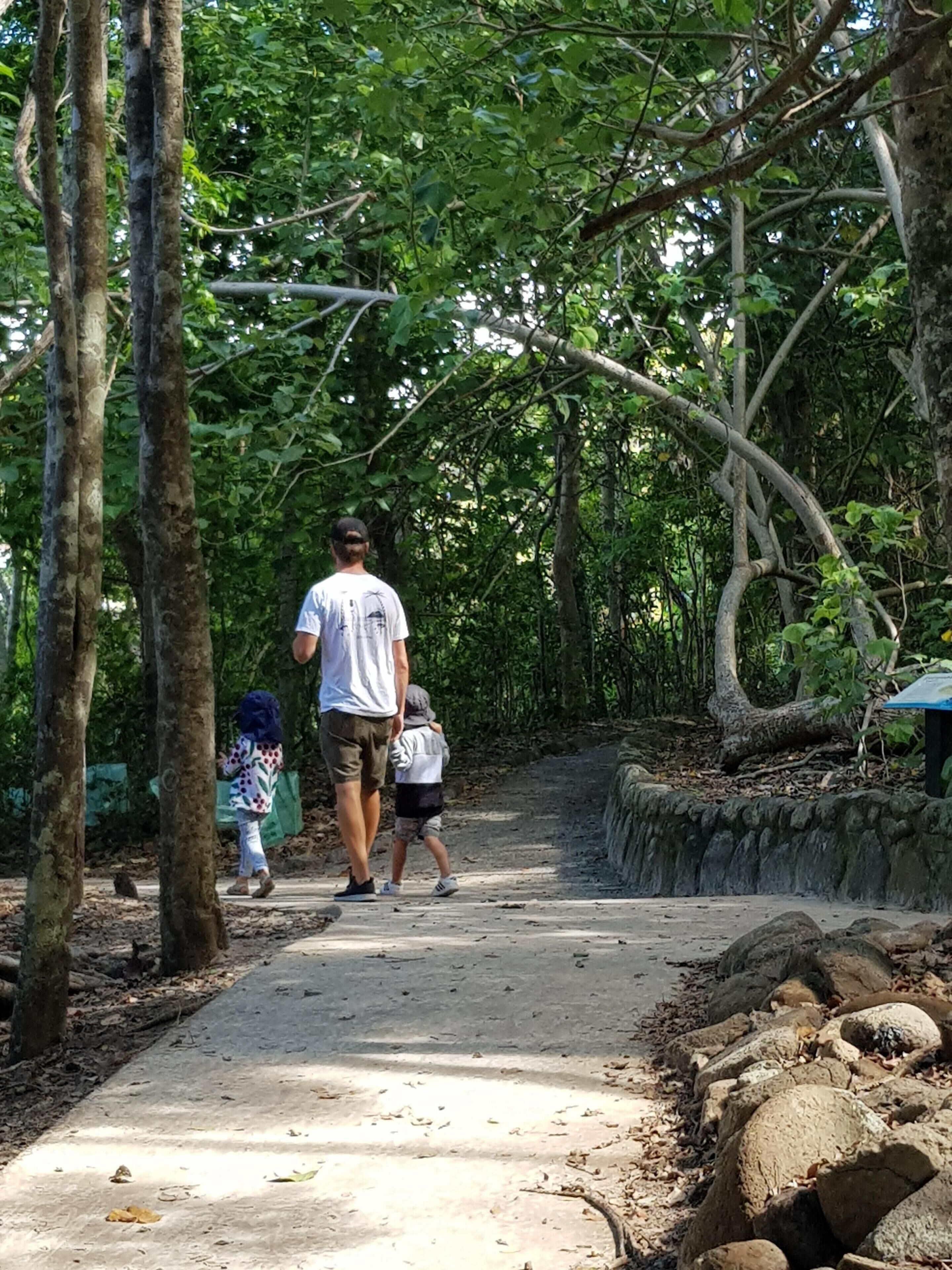 Private Access to the Beach, Ocean Views & Outdoor Spa - Central Location