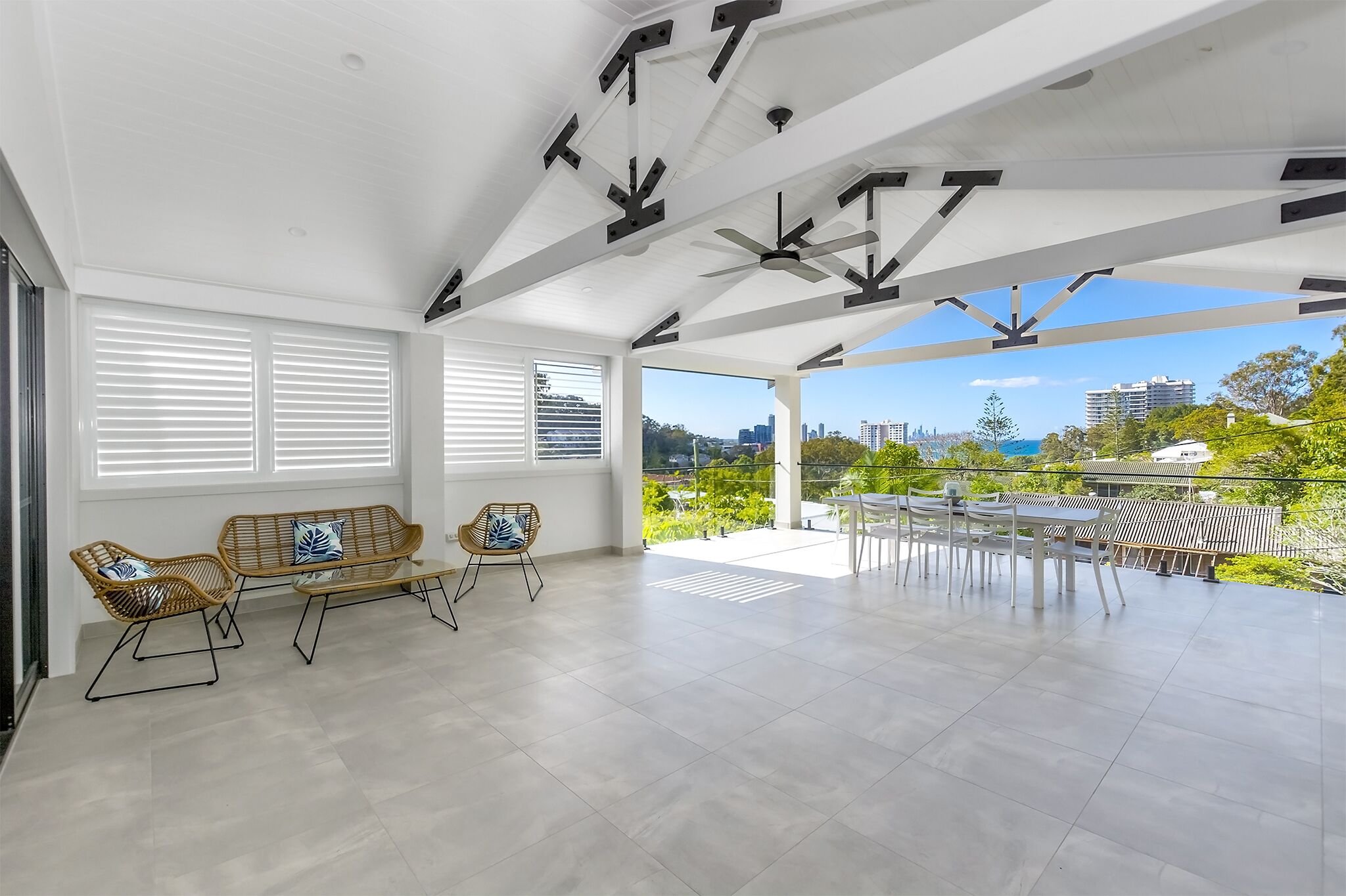 Private Access to the Beach, Ocean Views & Outdoor Spa - Central Location