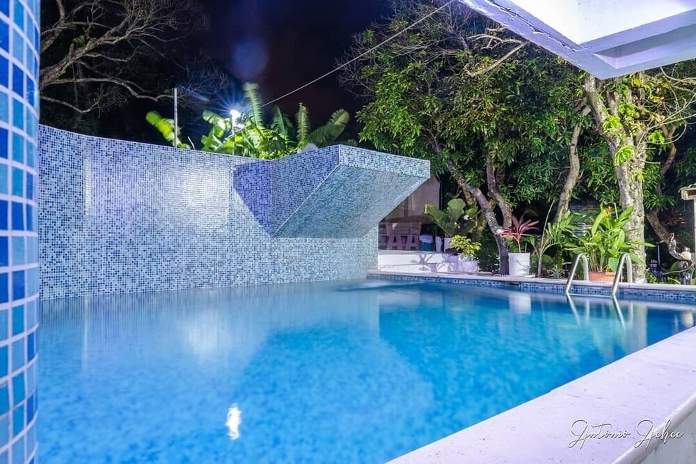 The Hummingbird Villa Beach House Mayaro, Guaya Vacation Rental