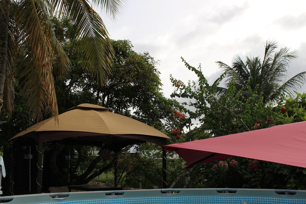 The Hummingbird Villa Beach House Mayaro, Guaya Vacation Rental